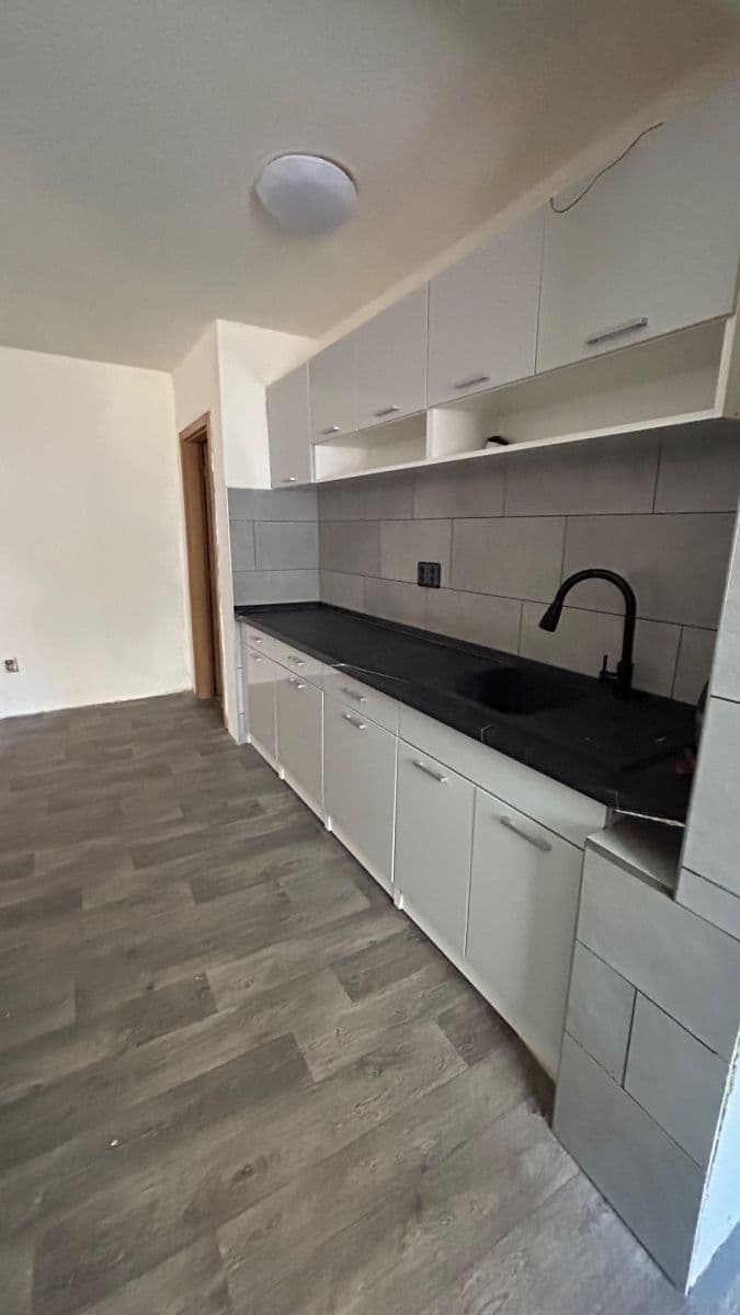 Studio flat to rent, 44 m², Štechova, Slaný, Středočeský Region Studio flat to rent, 44 m², Štechova, Slaný, Středočeský Region
