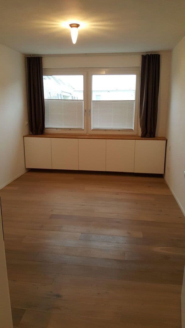 2 bedroom with open-plan kitchen flat to rent, 94 m², Am Rosenberg 30, Hattingen, North Rhine-Westphalia 2 bedroom with open-plan kitchen flat to rent, 94 m², Am Rosenberg 30, Hattingen, North Rhine-Westphalia