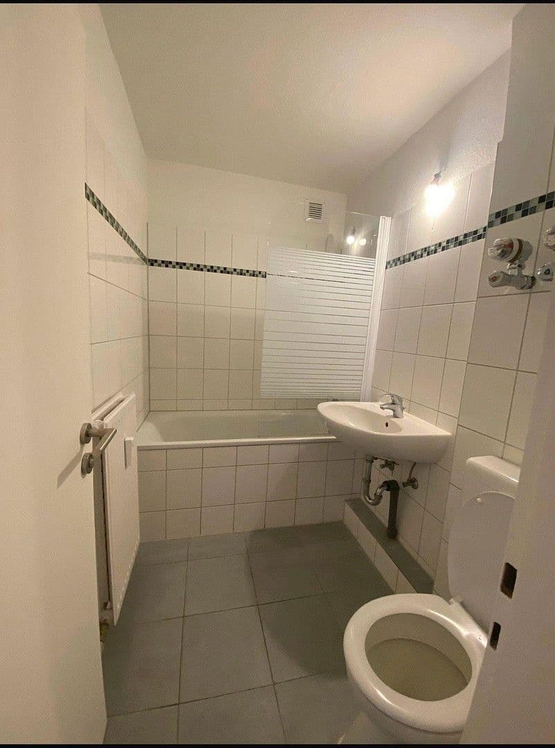 2 bedroom flat to rent, 57 m², Kaiserslautern, Rhineland-Palatinate 2 bedroom flat to rent, 57 m², Kaiserslautern, Rhineland-Palatinate