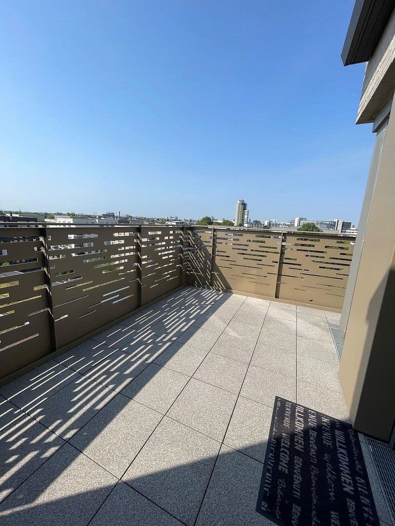 4 bedroom with open-plan kitchen flat for sale, 182 m², Metrostraße 15, Düsseldorf, North Rhine-Westphalia 4 bedroom with open-plan kitchen flat for sale, 182 m², Metrostraße 15, Düsseldorf, North Rhine-Westphalia