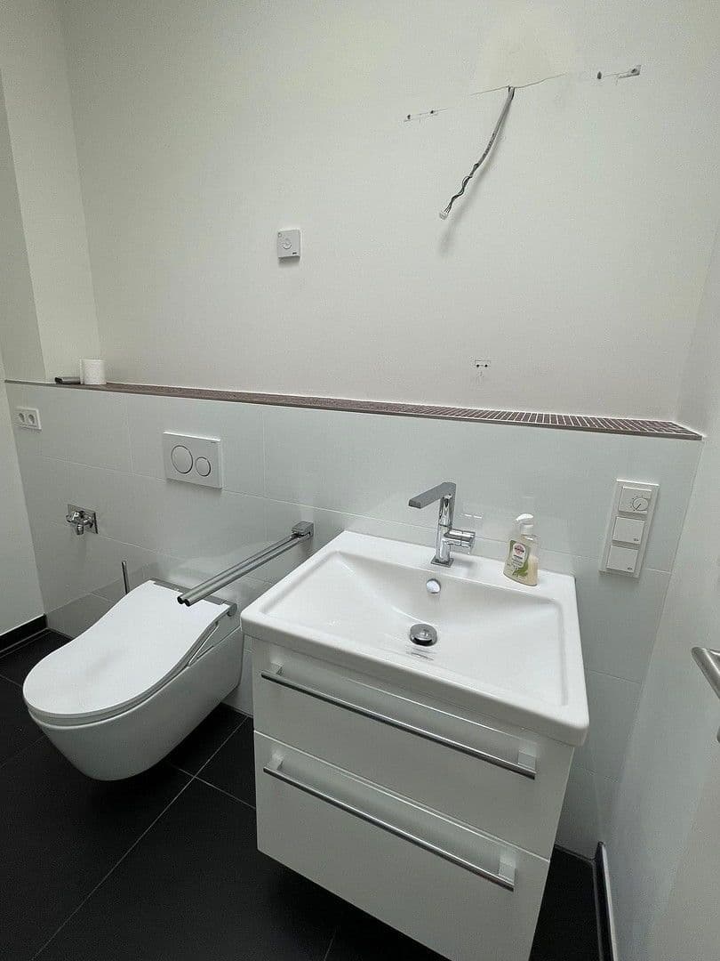 4 bedroom with open-plan kitchen flat for sale, 182 m², Metrostraße 15, Düsseldorf, North Rhine-Westphalia 4 bedroom with open-plan kitchen flat for sale, 182 m², Metrostraße 15, Düsseldorf, North Rhine-Westphalia