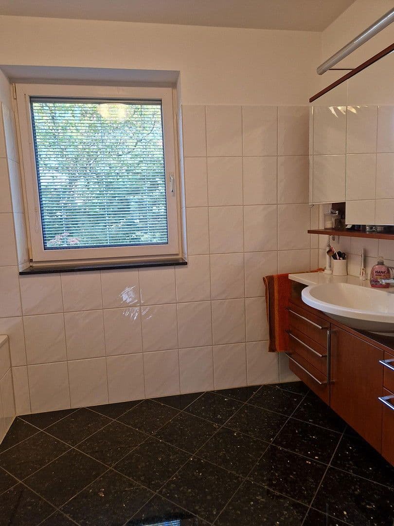 2 bedroom with open-plan kitchen flat to rent, 89 m², Recklinghausen, North Rhine-Westphalia 2 bedroom with open-plan kitchen flat to rent, 89 m², Recklinghausen, North Rhine-Westphalia