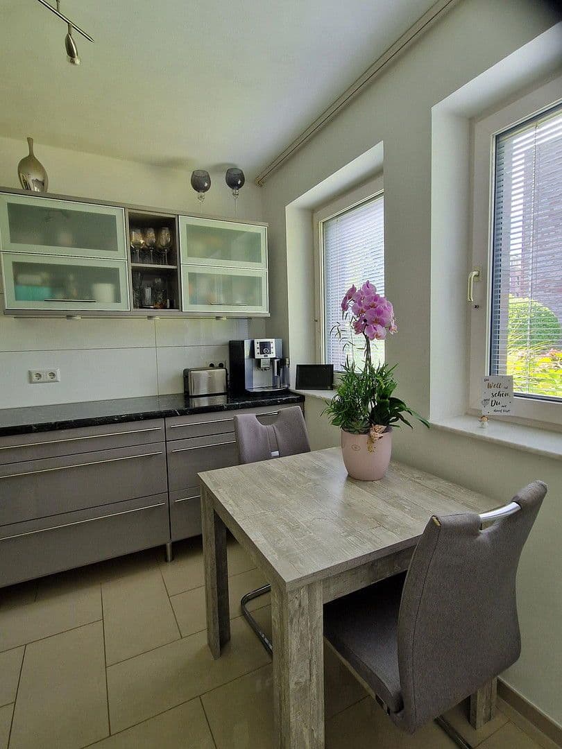 2 bedroom with open-plan kitchen flat to rent, 89 m², Recklinghausen, North Rhine-Westphalia 2 bedroom with open-plan kitchen flat to rent, 89 m², Recklinghausen, North Rhine-Westphalia