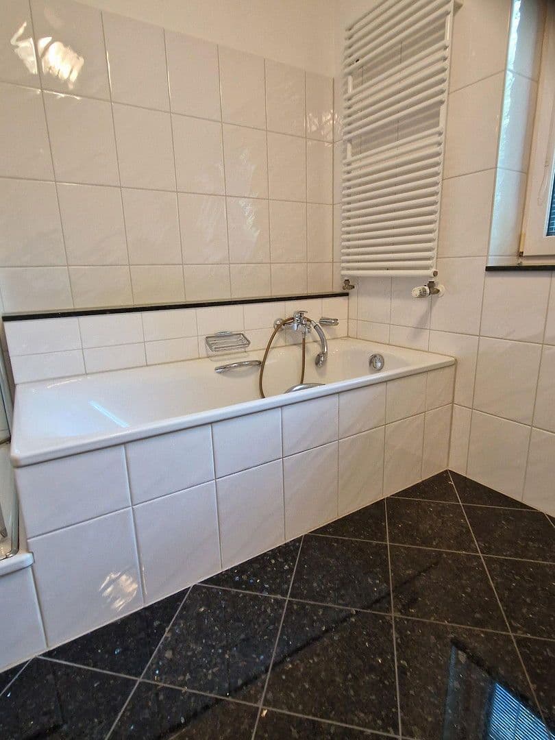 2 bedroom with open-plan kitchen flat to rent, 89 m², Recklinghausen, North Rhine-Westphalia 2 bedroom with open-plan kitchen flat to rent, 89 m², Recklinghausen, North Rhine-Westphalia
