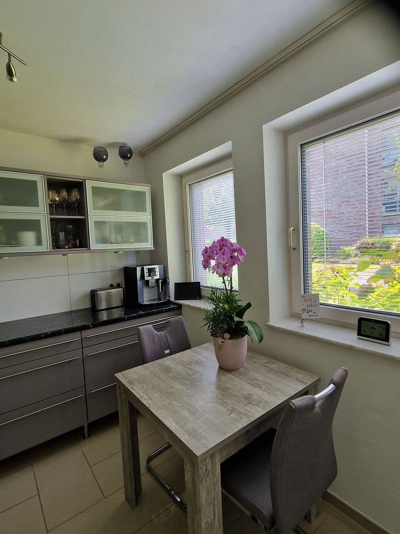 2 bedroom with open-plan kitchen flat to rent, 89 m², Recklinghausen, North Rhine-Westphalia 2 bedroom with open-plan kitchen flat to rent, 89 m², Recklinghausen, North Rhine-Westphalia