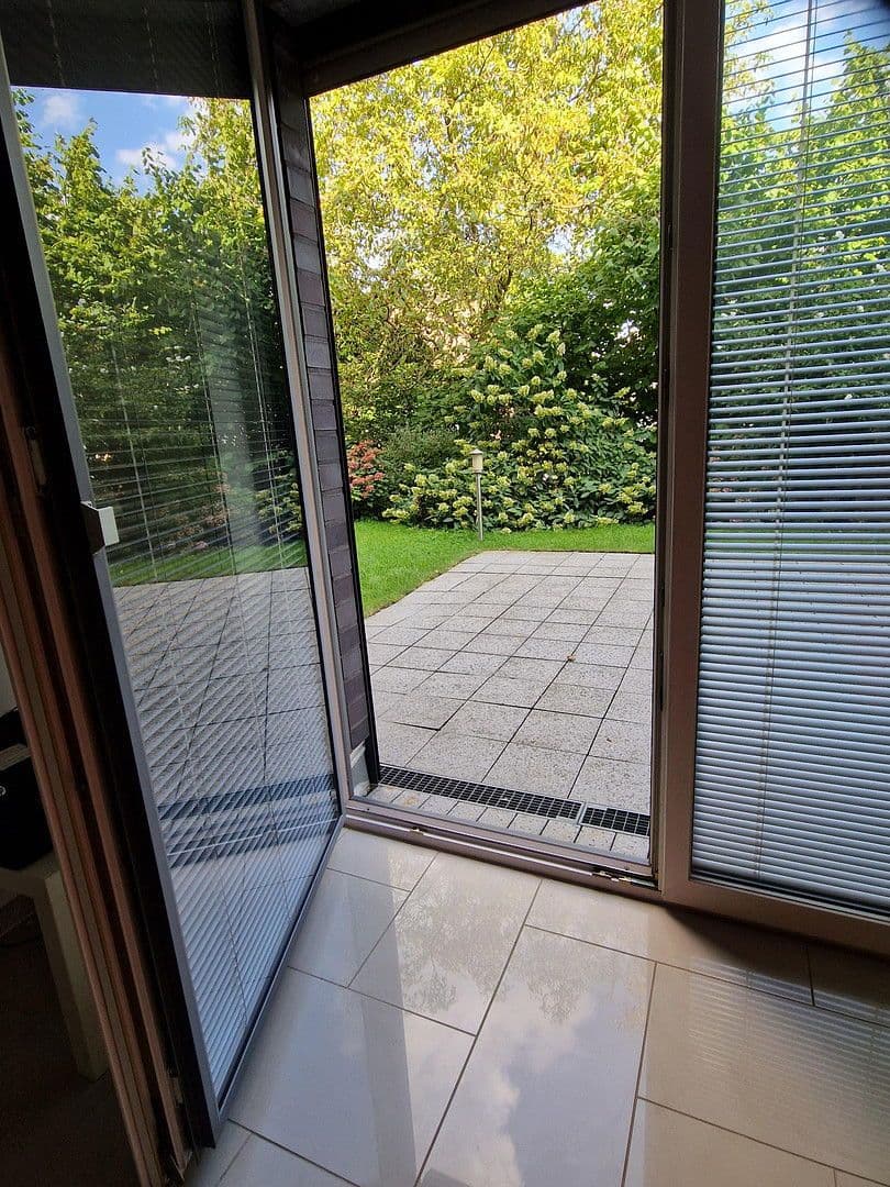 2 bedroom with open-plan kitchen flat to rent, 89 m², Recklinghausen, North Rhine-Westphalia 2 bedroom with open-plan kitchen flat to rent, 89 m², Recklinghausen, North Rhine-Westphalia
