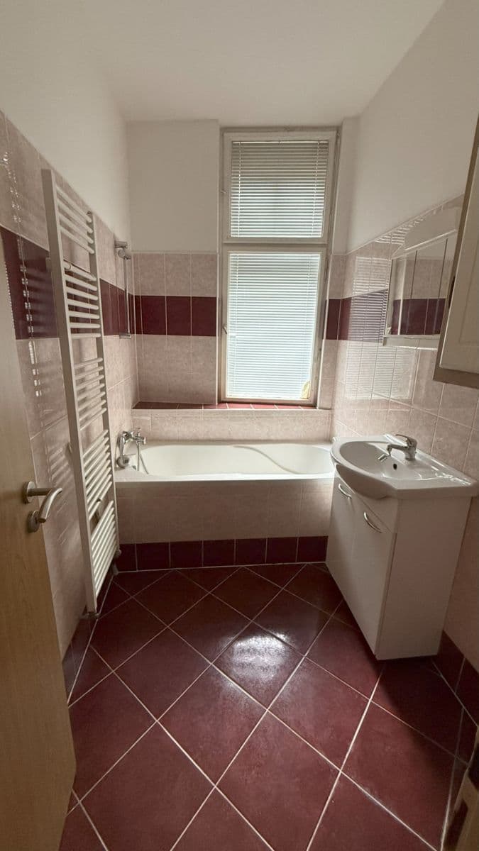 3 bedroom flat to rent, 105 m², Fügnerova, Jablonec nad Nisou, Liberecký Region 3 bedroom flat to rent, 105 m², Fügnerova, Jablonec nad Nisou, Liberecký Region
