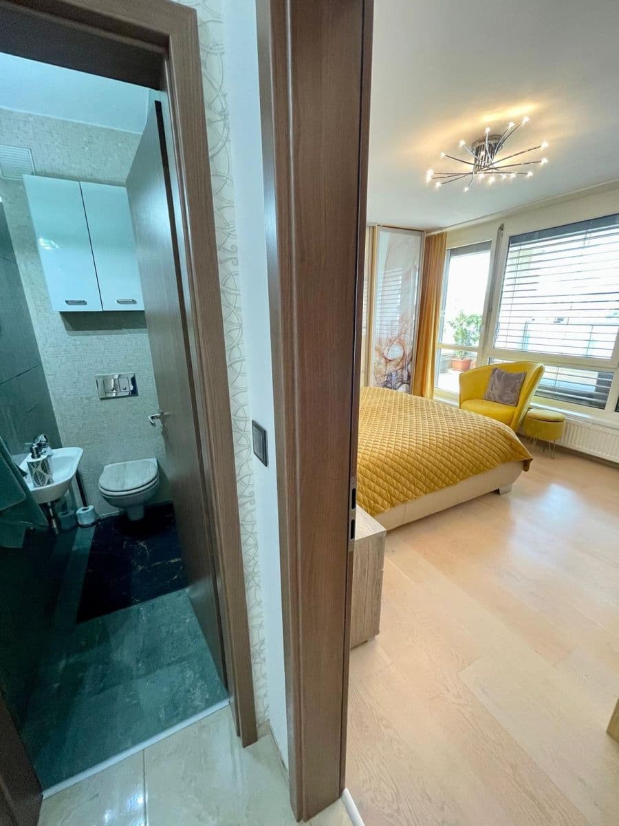 4 bedroom flat for sale, 182 m², Galvaniho, Ružinov, Bratislavský Region 4 bedroom flat for sale, 182 m², Galvaniho, Ružinov, Bratislavský Region