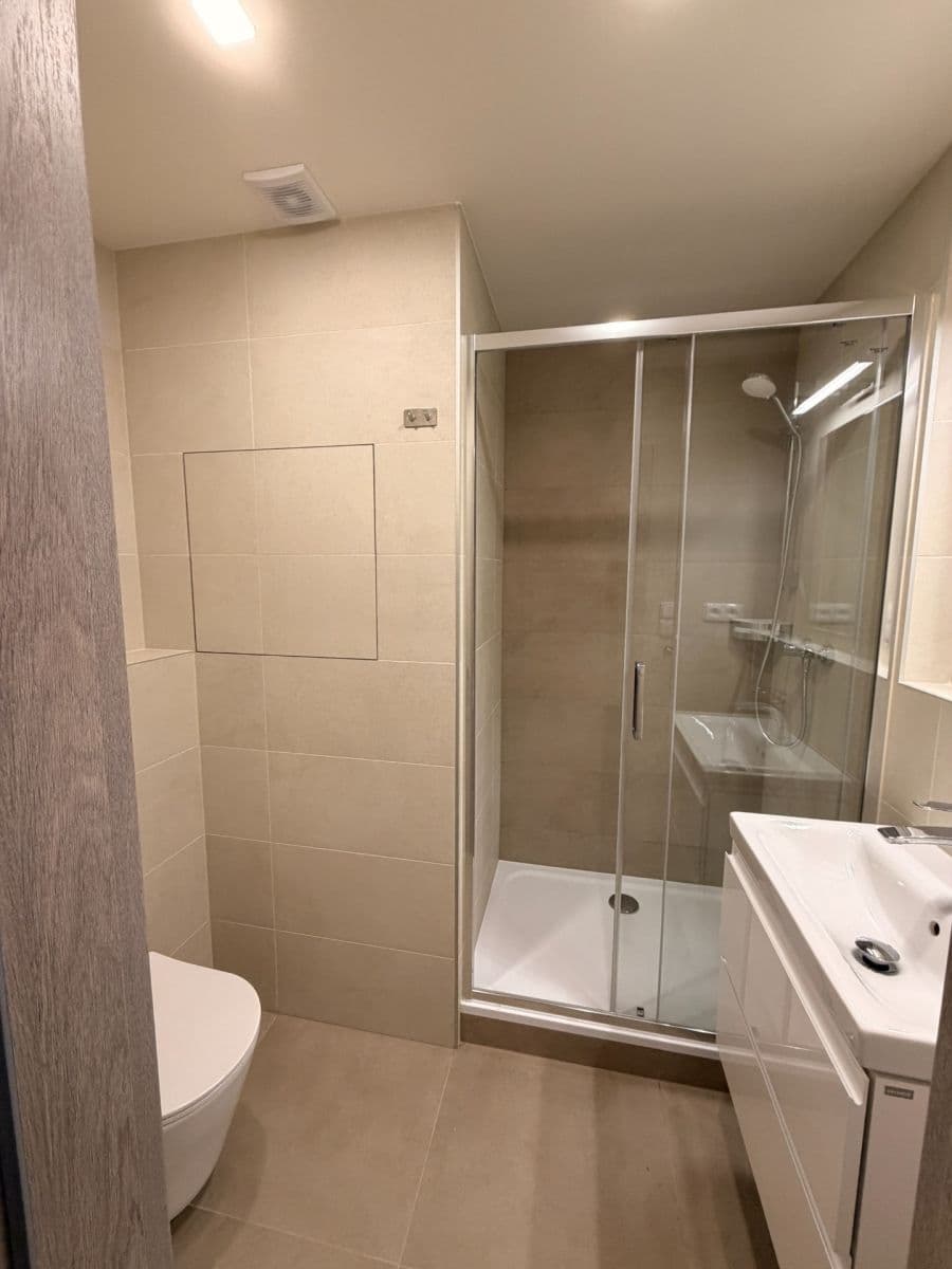 Studio flat to rent, 28 m², Benkova, Prague, Prague Studio flat to rent, 28 m², Benkova, Prague, Prague