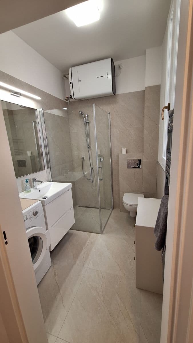 Studio flat to rent, 32 m², Kodaňská, Prague, Prague Studio flat to rent, 32 m², Kodaňská, Prague, Prague