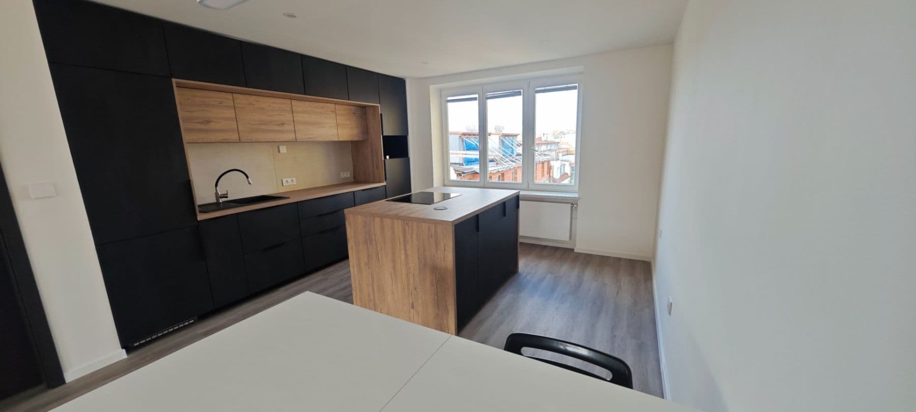 1 bedroom with open-plan kitchen flat to rent, 66 m², Vinohradská, Prague, Prague 1 bedroom with open-plan kitchen flat to rent, 66 m², Vinohradská, Prague, Prague