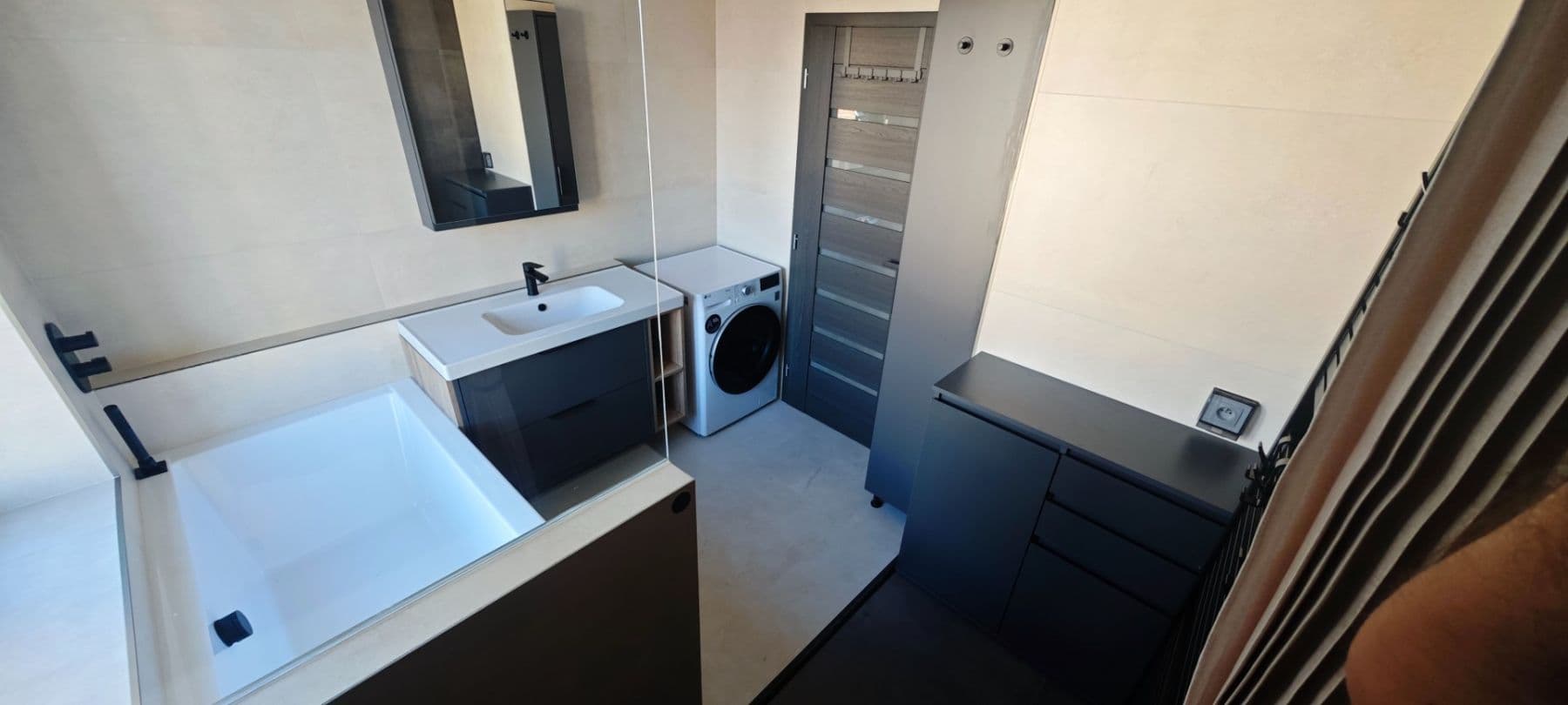 1 bedroom with open-plan kitchen flat to rent, 66 m², Vinohradská, Prague, Prague 1 bedroom with open-plan kitchen flat to rent, 66 m², Vinohradská, Prague, Prague