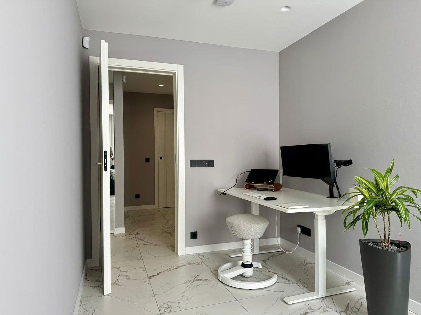 4 bedroom flat for sale, 96 m², Düsseldorf, North Rhine-Westphalia 4 bedroom flat for sale, 96 m², Düsseldorf, North Rhine-Westphalia