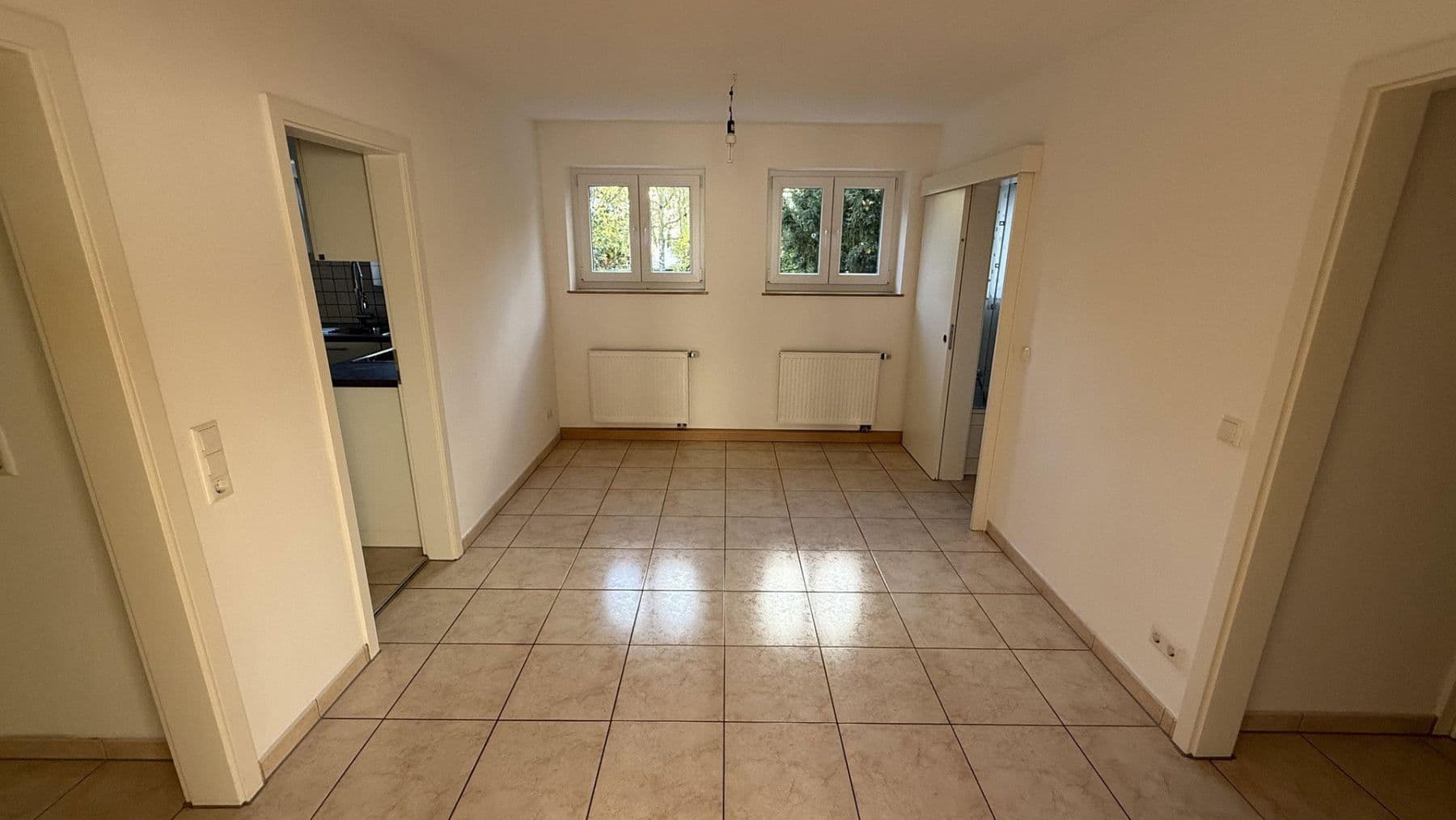 3 bedroom with open-plan kitchen flat to rent, 106 m², Stuttgart, Baden-Württemberg 3 bedroom with open-plan kitchen flat to rent, 106 m², Stuttgart, Baden-Württemberg
