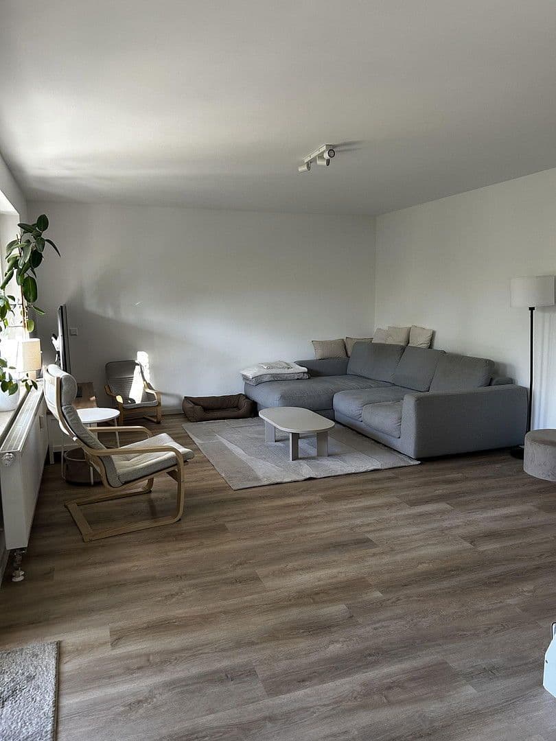 2 bedroom with open-plan kitchen flat for sale, 93 m², Leonberg, Baden-Württemberg 2 bedroom with open-plan kitchen flat for sale, 93 m², Leonberg, Baden-Württemberg