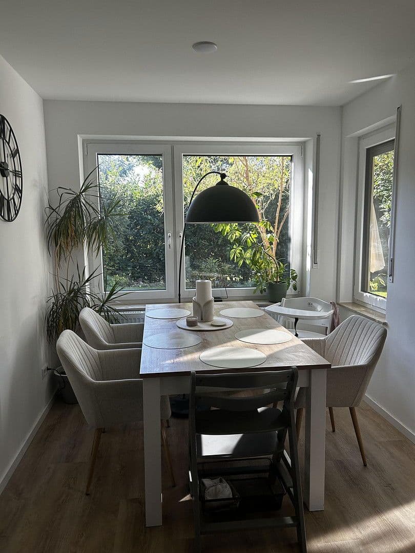 2 bedroom with open-plan kitchen flat for sale, 93 m², Leonberg, Baden-Württemberg 2 bedroom with open-plan kitchen flat for sale, 93 m², Leonberg, Baden-Württemberg