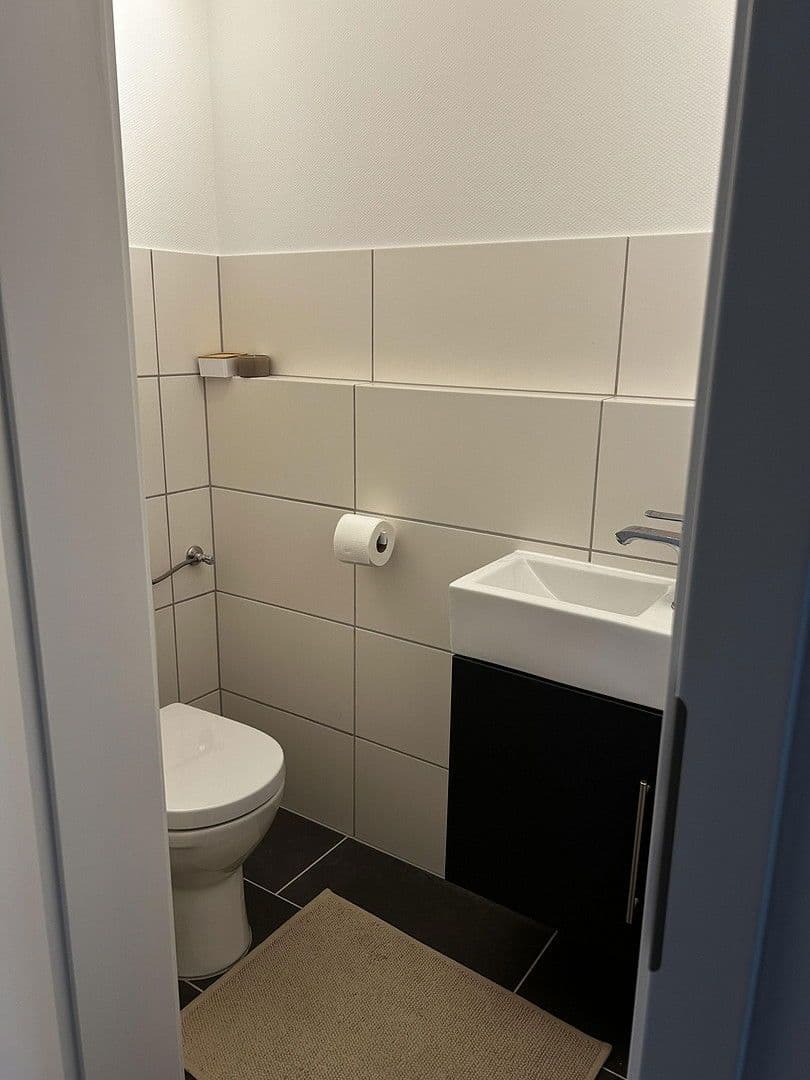 2 bedroom with open-plan kitchen flat for sale, 93 m², Leonberg, Baden-Württemberg 2 bedroom with open-plan kitchen flat for sale, 93 m², Leonberg, Baden-Württemberg