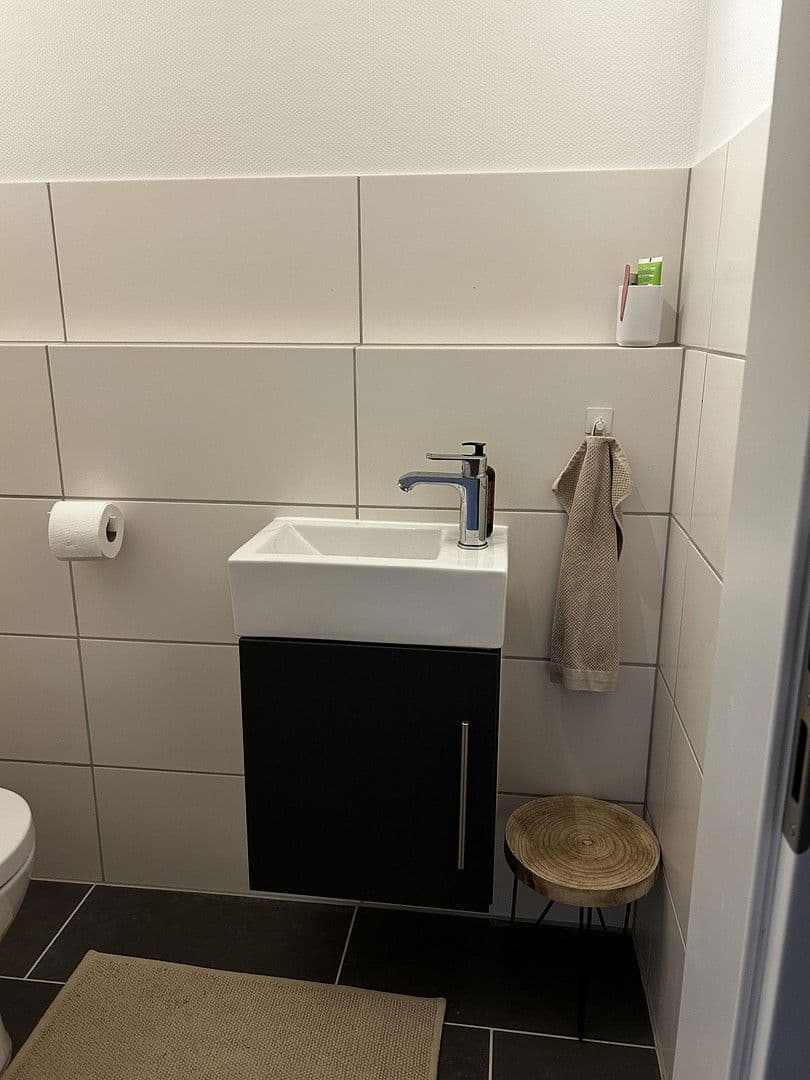 2 bedroom with open-plan kitchen flat for sale, 93 m², Leonberg, Baden-Württemberg 2 bedroom with open-plan kitchen flat for sale, 93 m², Leonberg, Baden-Württemberg