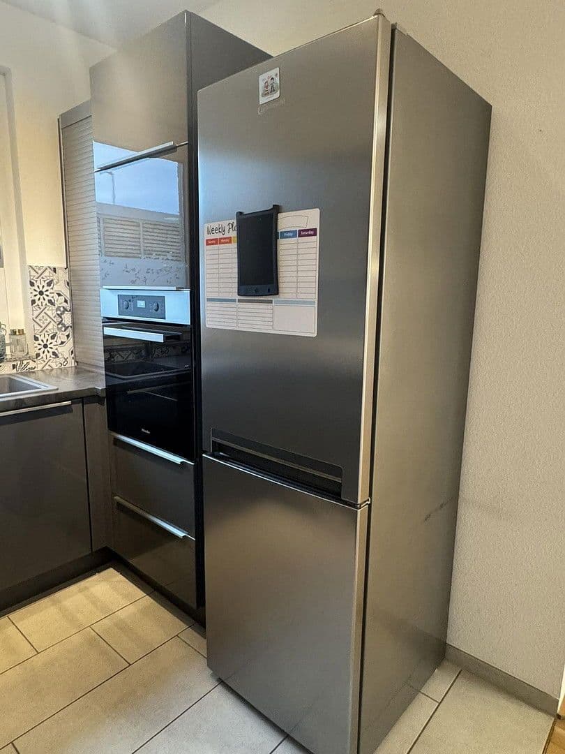 2 bedroom with open-plan kitchen flat to rent, 112 m², Blaustein, Baden-Württemberg 2 bedroom with open-plan kitchen flat to rent, 112 m², Blaustein, Baden-Württemberg