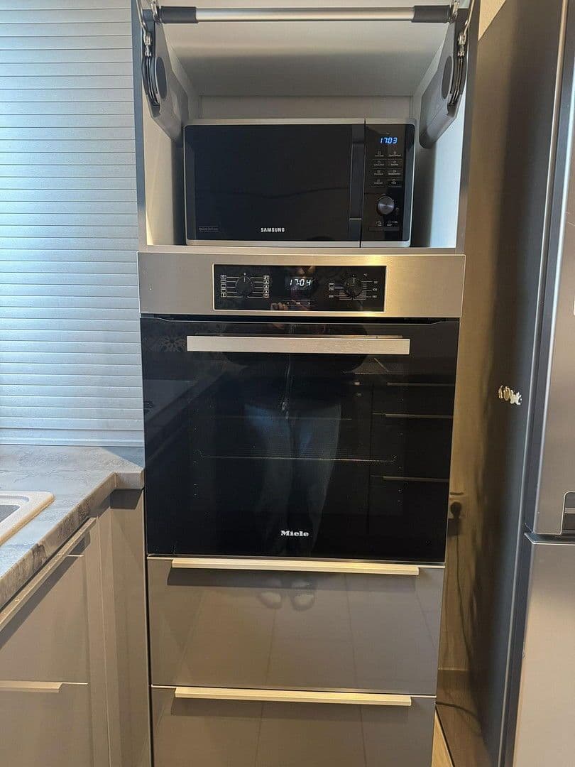 2 bedroom with open-plan kitchen flat to rent, 112 m², Blaustein, Baden-Württemberg 2 bedroom with open-plan kitchen flat to rent, 112 m², Blaustein, Baden-Württemberg