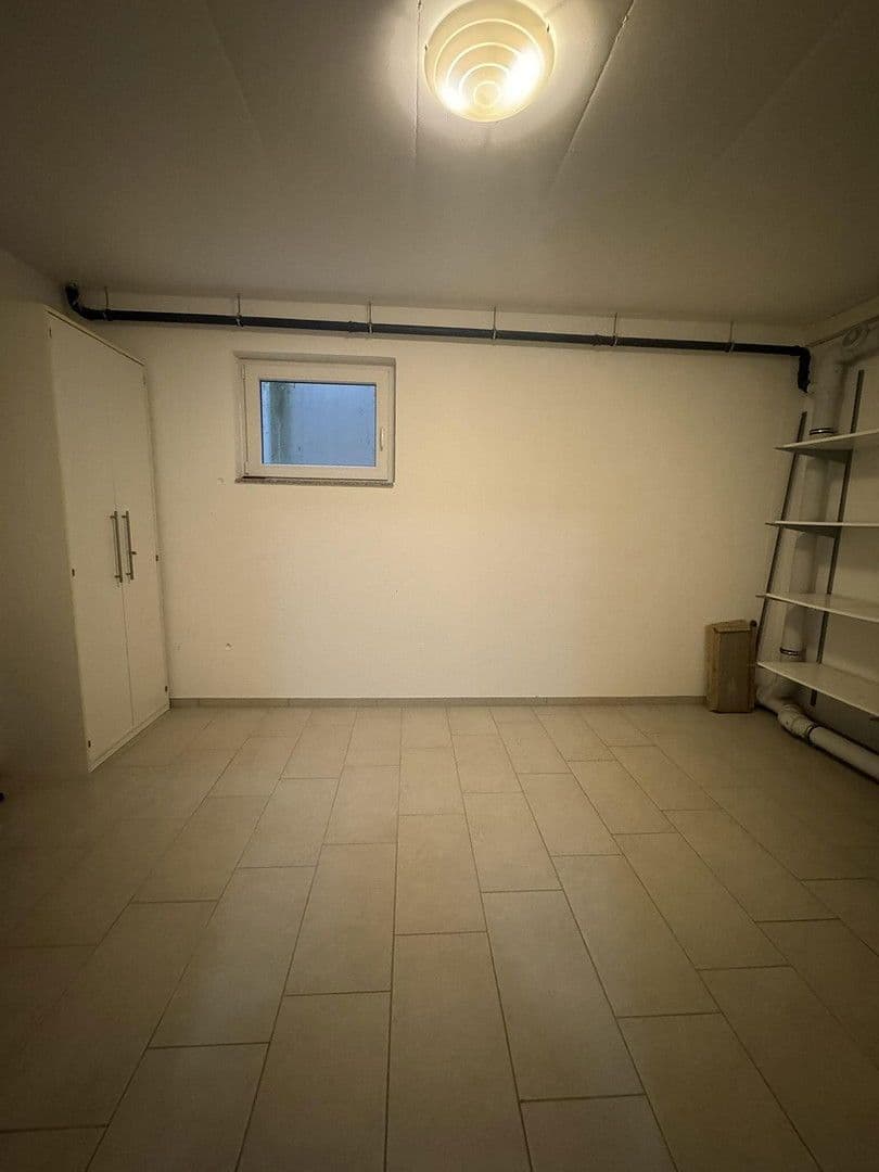 2 bedroom with open-plan kitchen flat to rent, 112 m², Blaustein, Baden-Württemberg 2 bedroom with open-plan kitchen flat to rent, 112 m², Blaustein, Baden-Württemberg