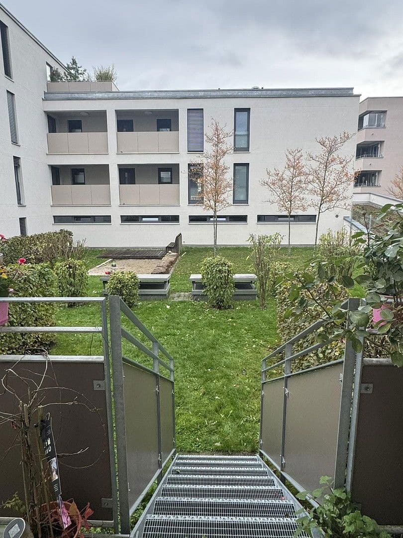 2 bedroom with open-plan kitchen flat to rent, 112 m², Blaustein, Baden-Württemberg 2 bedroom with open-plan kitchen flat to rent, 112 m², Blaustein, Baden-Württemberg