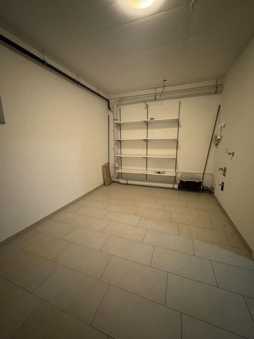 2 bedroom with open-plan kitchen flat to rent, 112 m², Blaustein, Baden-Württemberg 2 bedroom with open-plan kitchen flat to rent, 112 m², Blaustein, Baden-Württemberg