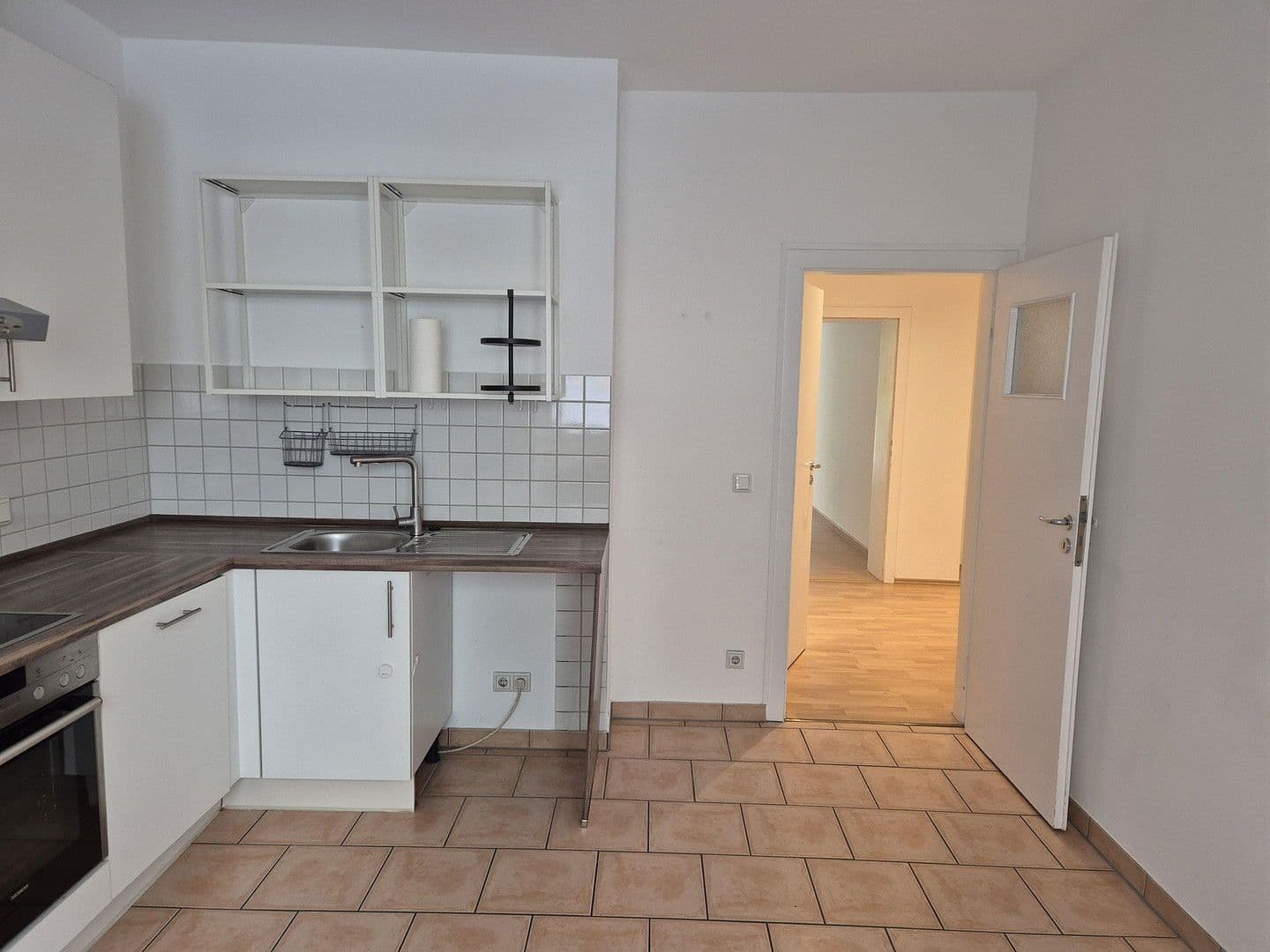 3 bedroom flat to rent, 84 m², Düsseldorf, North Rhine-Westphalia 3 bedroom flat to rent, 84 m², Düsseldorf, North Rhine-Westphalia