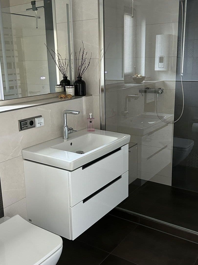 house for sale, 214 m², Langenfeld (Rheinland), North Rhine-Westphalia house for sale, 214 m², Langenfeld (Rheinland), North Rhine-Westphalia