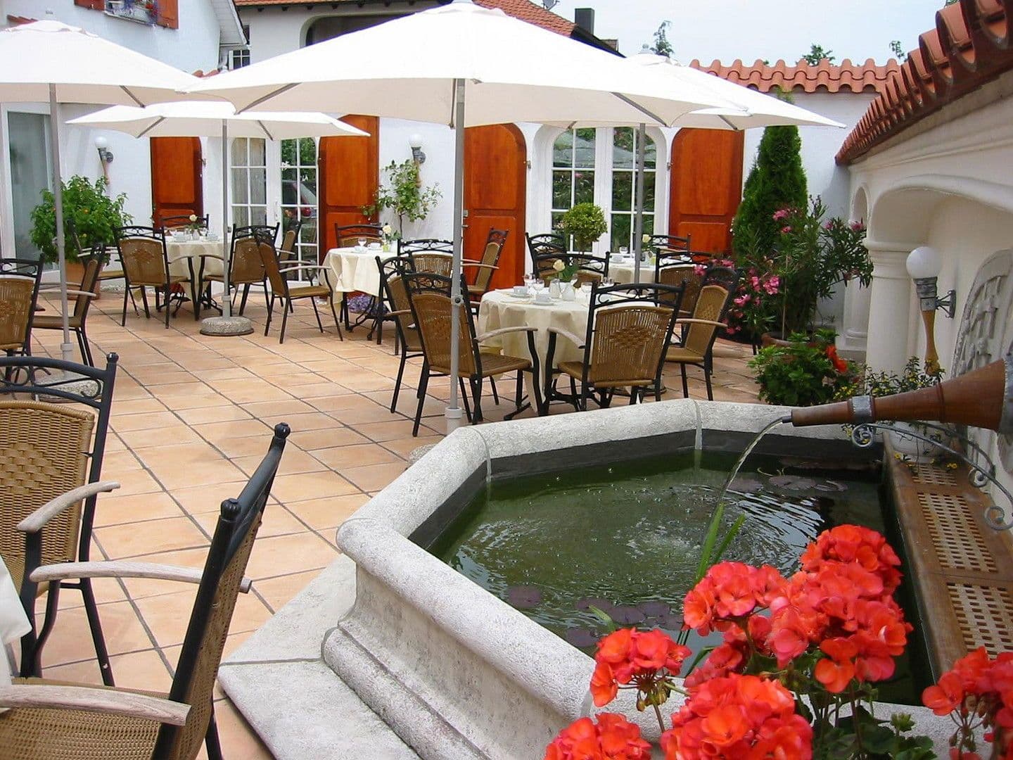 non-residential property to rent, 850 m², Dorfstrasse 6, Bad Schussenried, Baden-Württemberg non-residential property to rent, 850 m², Dorfstrasse 6, Bad Schussenried, Baden-Württemberg