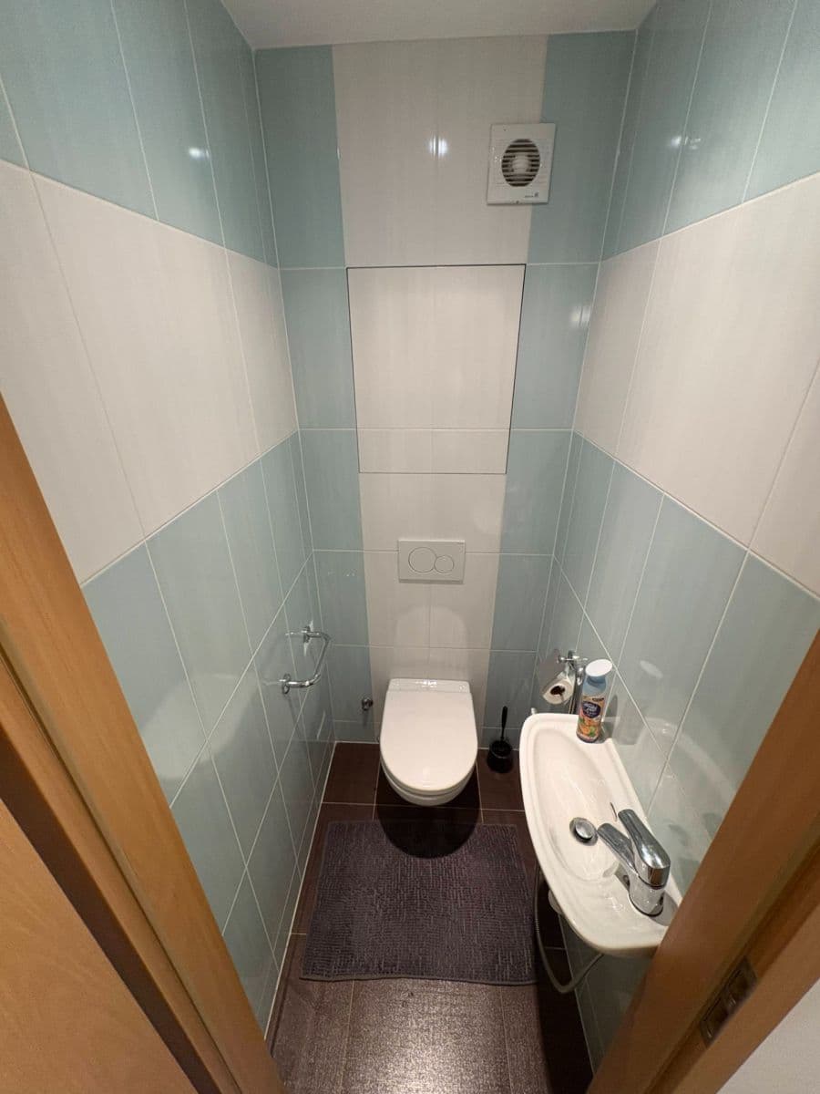 3 bedroom flat to rent, 73 m², Brodského, Prague, Prague 3 bedroom flat to rent, 73 m², Brodského, Prague, Prague