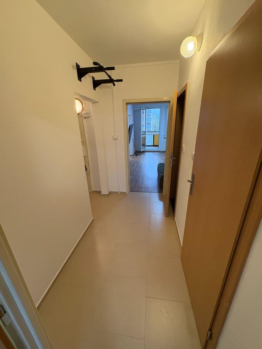 3 bedroom flat to rent, 73 m², Brodského, Prague, Prague 3 bedroom flat to rent, 73 m², Brodského, Prague, Prague