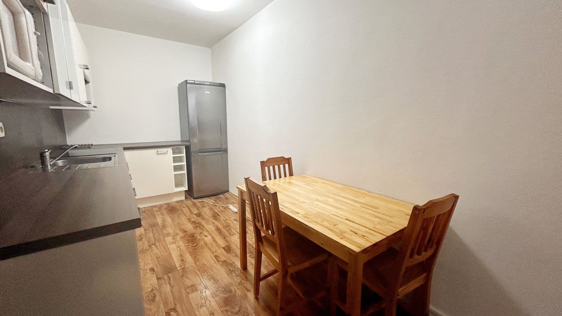 2 bedroom with open-plan kitchen flat to rent, 63 m², Vašátkova, Prague, Prague 2 bedroom with open-plan kitchen flat to rent, 63 m², Vašátkova, Prague, Prague