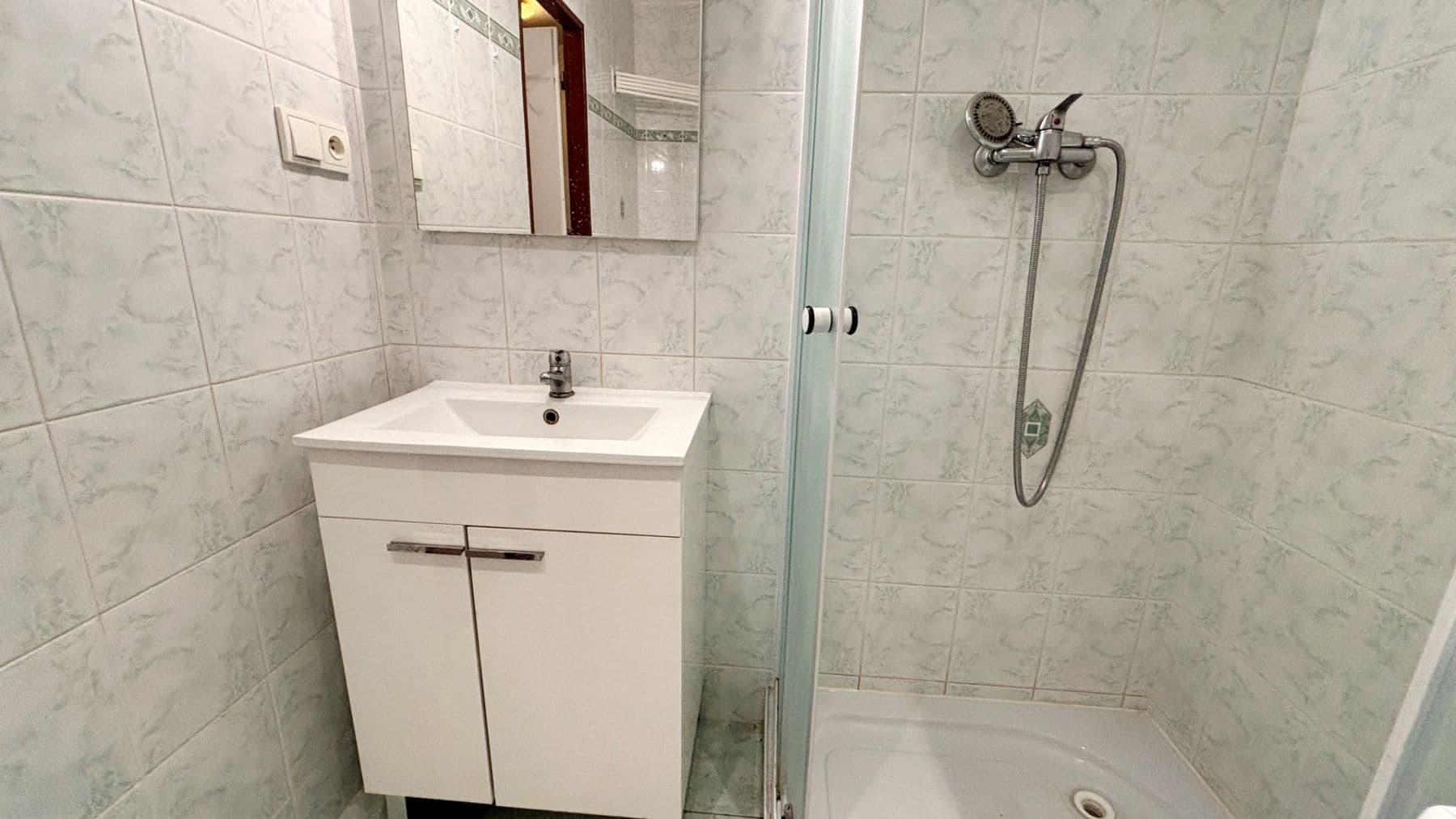 2 bedroom with open-plan kitchen flat to rent, 63 m², Vašátkova, Prague, Prague 2 bedroom with open-plan kitchen flat to rent, 63 m², Vašátkova, Prague, Prague