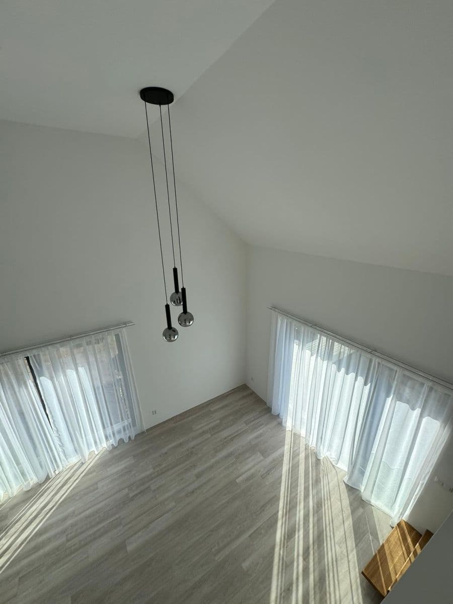 3 bedroom with open-plan kitchen flat to rent, 93 m², Potoční, Čáslav, Středočeský Region 3 bedroom with open-plan kitchen flat to rent, 93 m², Potoční, Čáslav, Středočeský Region