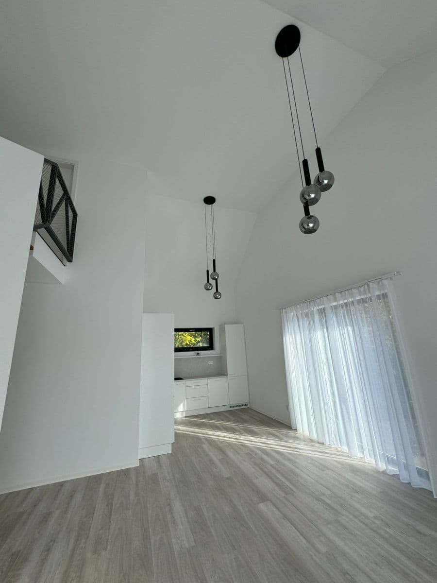 3 bedroom with open-plan kitchen flat to rent, 93 m², Potoční, Čáslav, Středočeský Region 3 bedroom with open-plan kitchen flat to rent, 93 m², Potoční, Čáslav, Středočeský Region