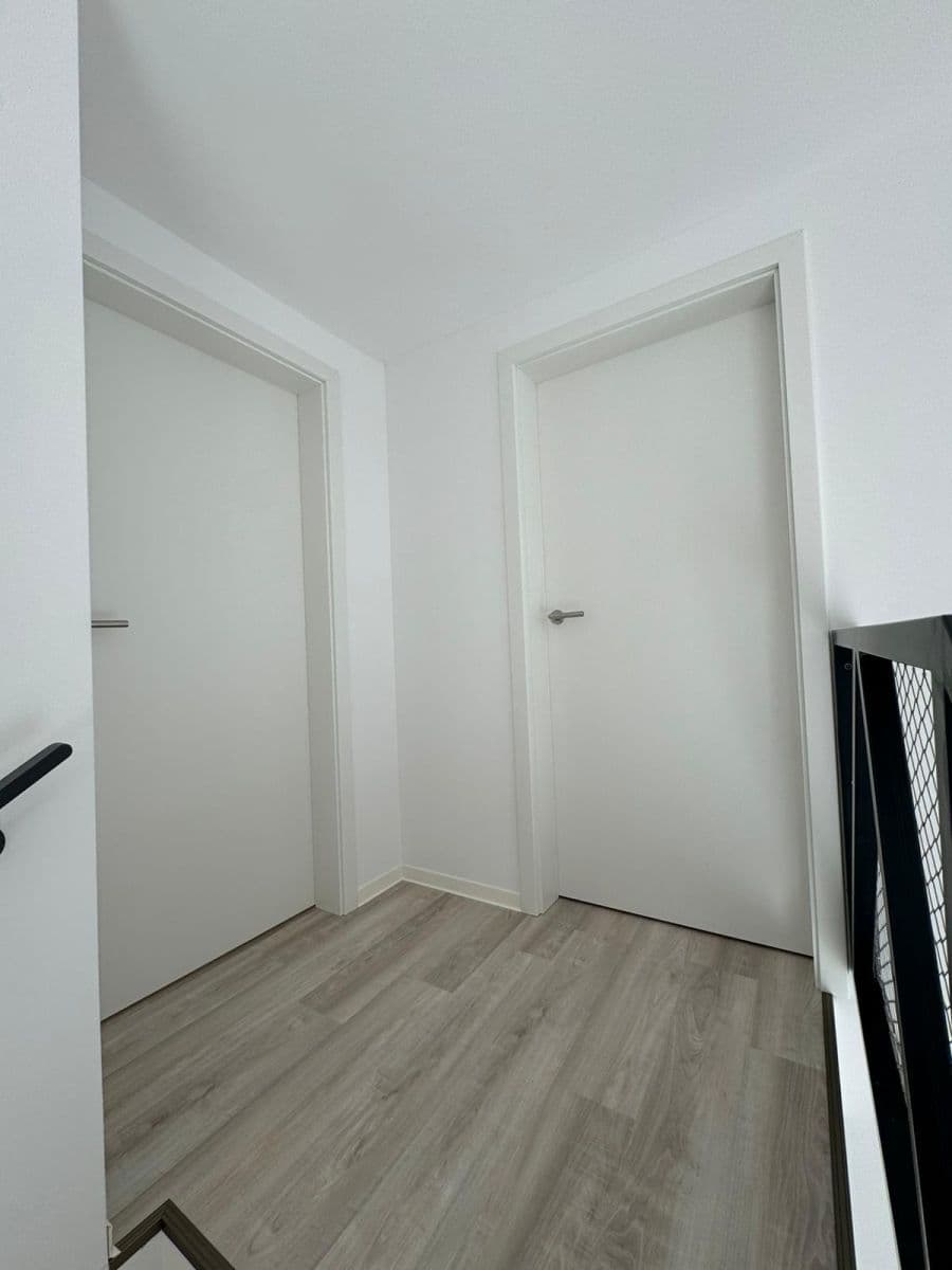 3 bedroom with open-plan kitchen flat to rent, 93 m², Potoční, Čáslav, Středočeský Region 3 bedroom with open-plan kitchen flat to rent, 93 m², Potoční, Čáslav, Středočeský Region
