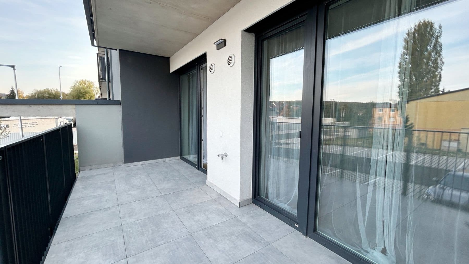 1 bedroom with open-plan kitchen flat to rent, 49 m², Ke křížku, Kladno, Středočeský Region 1 bedroom with open-plan kitchen flat to rent, 49 m², Ke křížku, Kladno, Středočeský Region