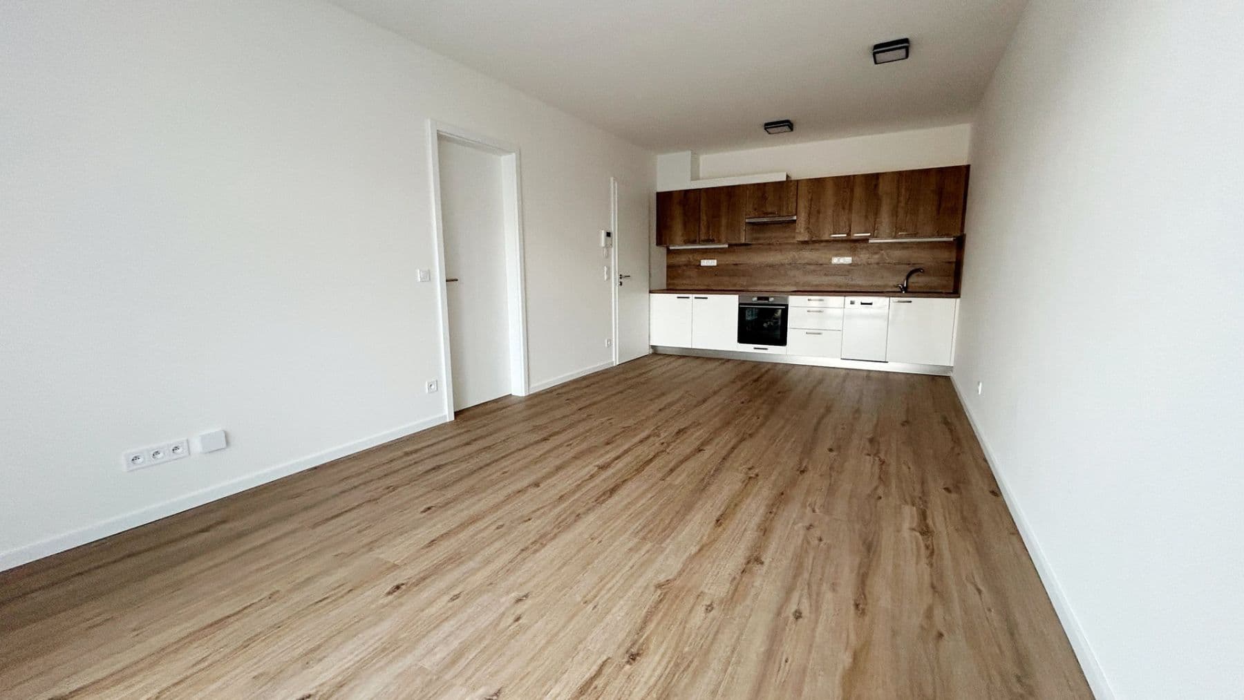 1 bedroom with open-plan kitchen flat to rent, 49 m², Ke křížku, Kladno, Středočeský Region 1 bedroom with open-plan kitchen flat to rent, 49 m², Ke křížku, Kladno, Středočeský Region