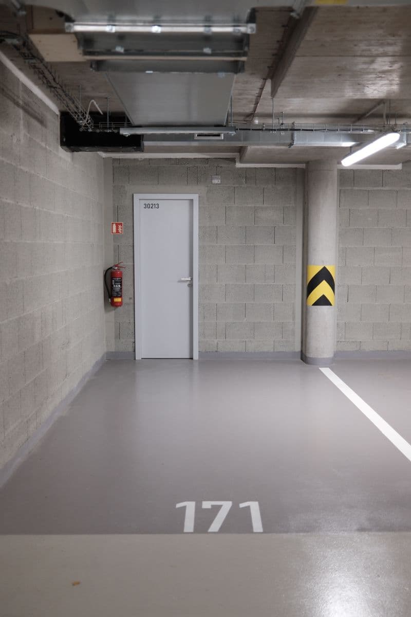 2 bedroom with open-plan kitchen flat to rent, 83 m², Hábova, Prague, Prague 2 bedroom with open-plan kitchen flat to rent, 83 m², Hábova, Prague, Prague