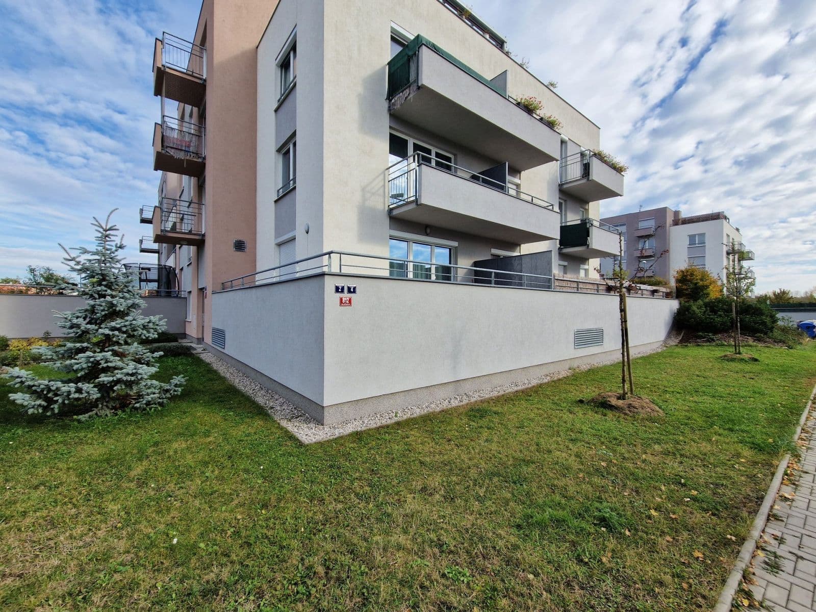 Studio flat to rent, 35 m², Hlučkova, Prague, Prague Studio flat to rent, 35 m², Hlučkova, Prague, Prague