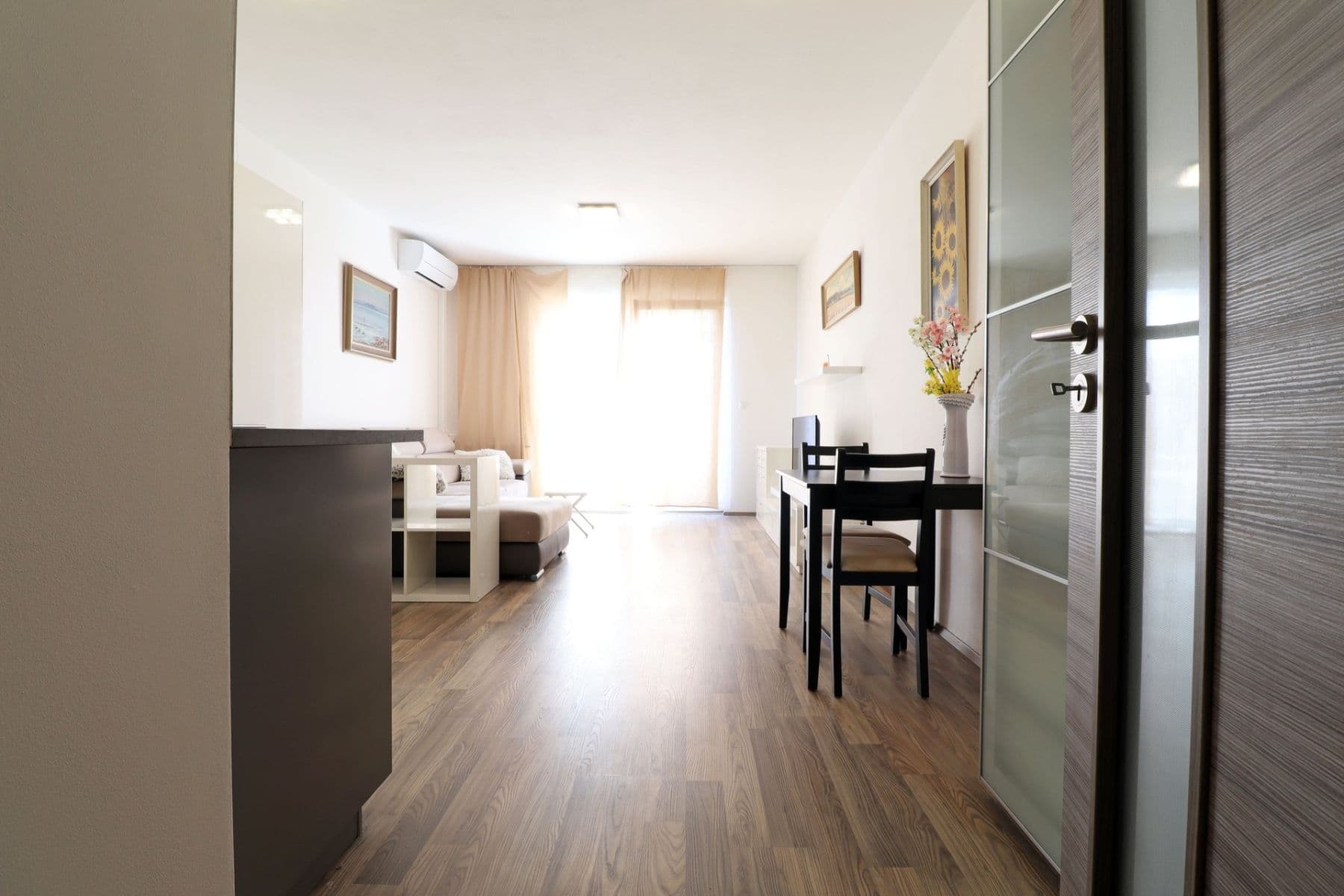 Studio flat to rent, 35 m², Hlučkova, Prague, Prague Studio flat to rent, 35 m², Hlučkova, Prague, Prague