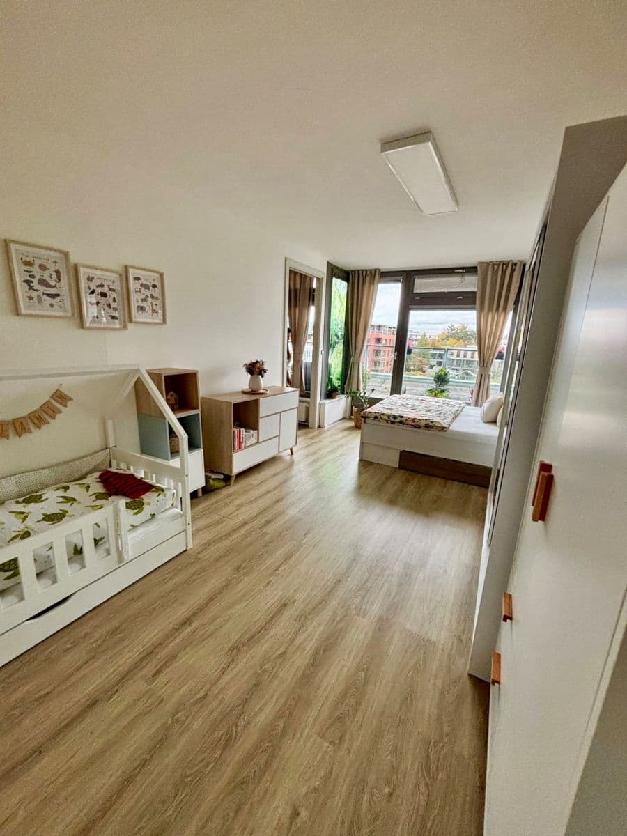 1 bedroom with open-plan kitchen flat for sale, 62 m², náměstí Na Sádkách, Dolní Břežany, Středočeský Region 1 bedroom with open-plan kitchen flat for sale, 62 m², náměstí Na Sádkách, Dolní Břežany, Středočeský Region