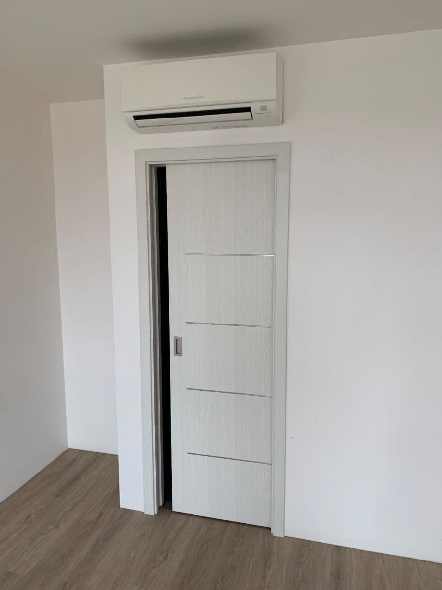 1 bedroom with open-plan kitchen flat for sale, 62 m², náměstí Na Sádkách, Dolní Břežany, Středočeský Region 1 bedroom with open-plan kitchen flat for sale, 62 m², náměstí Na Sádkách, Dolní Břežany, Středočeský Region