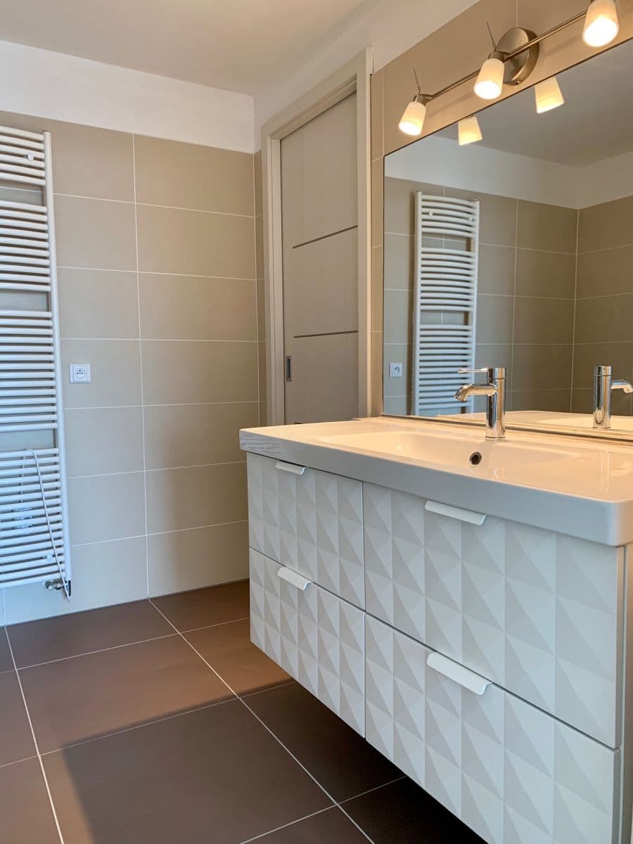 1 bedroom with open-plan kitchen flat for sale, 62 m², náměstí Na Sádkách, Dolní Břežany, Středočeský Region 1 bedroom with open-plan kitchen flat for sale, 62 m², náměstí Na Sádkách, Dolní Břežany, Středočeský Region