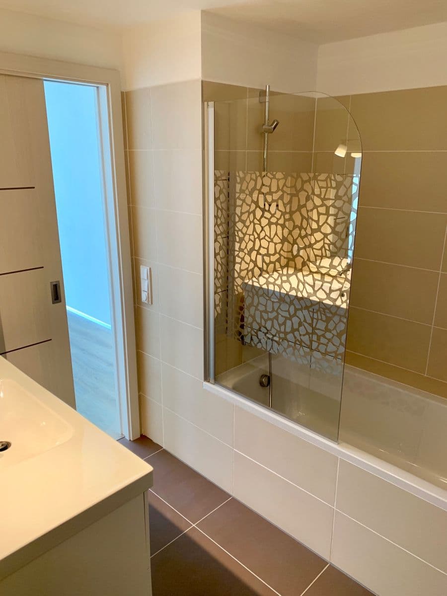 1 bedroom with open-plan kitchen flat for sale, 62 m², náměstí Na Sádkách, Dolní Břežany, Středočeský Region 1 bedroom with open-plan kitchen flat for sale, 62 m², náměstí Na Sádkách, Dolní Břežany, Středočeský Region