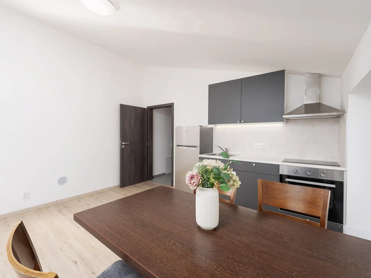 1 bedroom with open-plan kitchen flat to rent, 35 m², Poděbradova, Brno, Jihomoravský Region 1 bedroom with open-plan kitchen flat to rent, 35 m², Poděbradova, Brno, Jihomoravský Region
