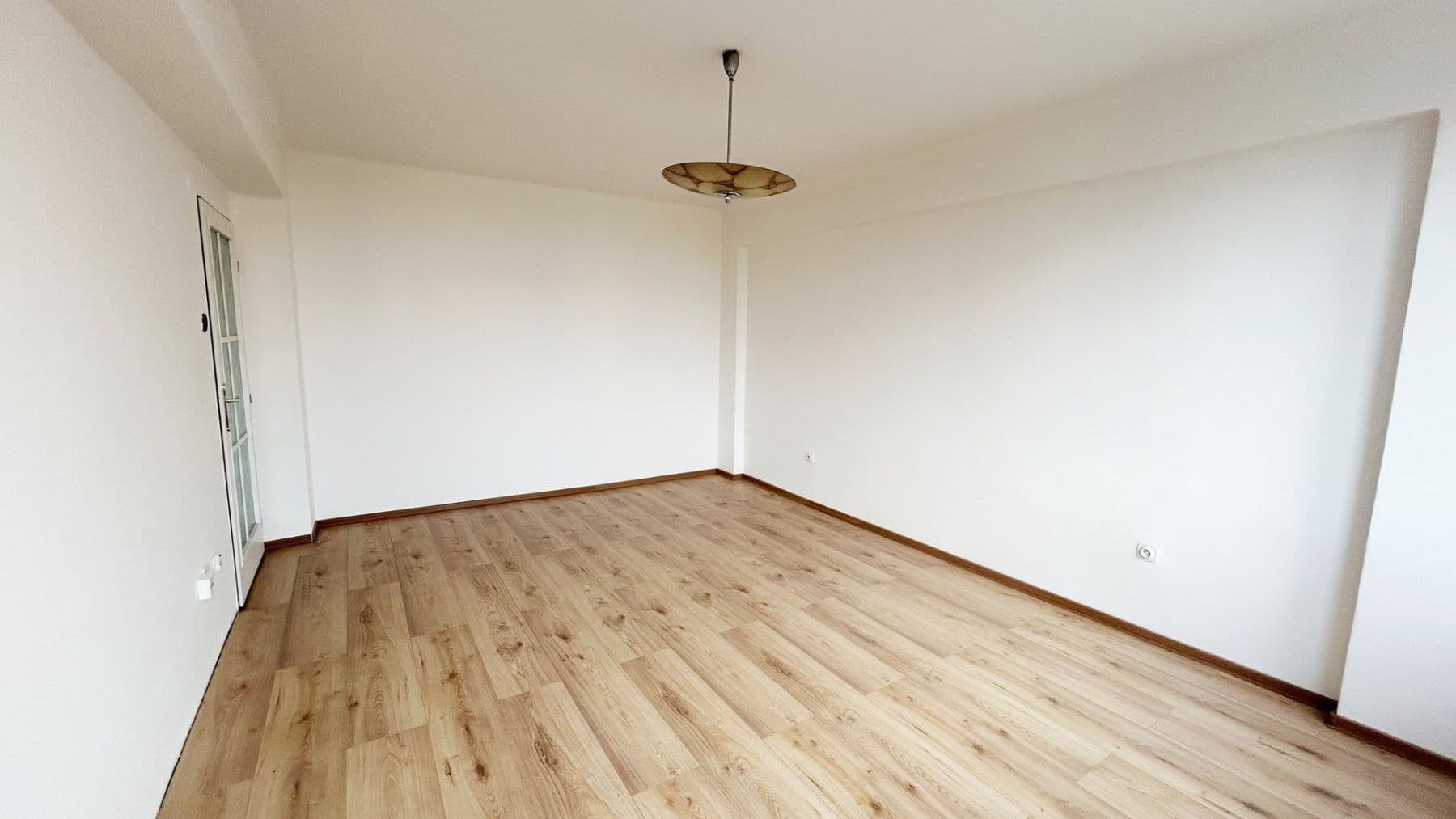 2 bedroom flat to rent, 53 m², Rimavské Soboty, Kolín, Středočeský Region 2 bedroom flat to rent, 53 m², Rimavské Soboty, Kolín, Středočeský Region