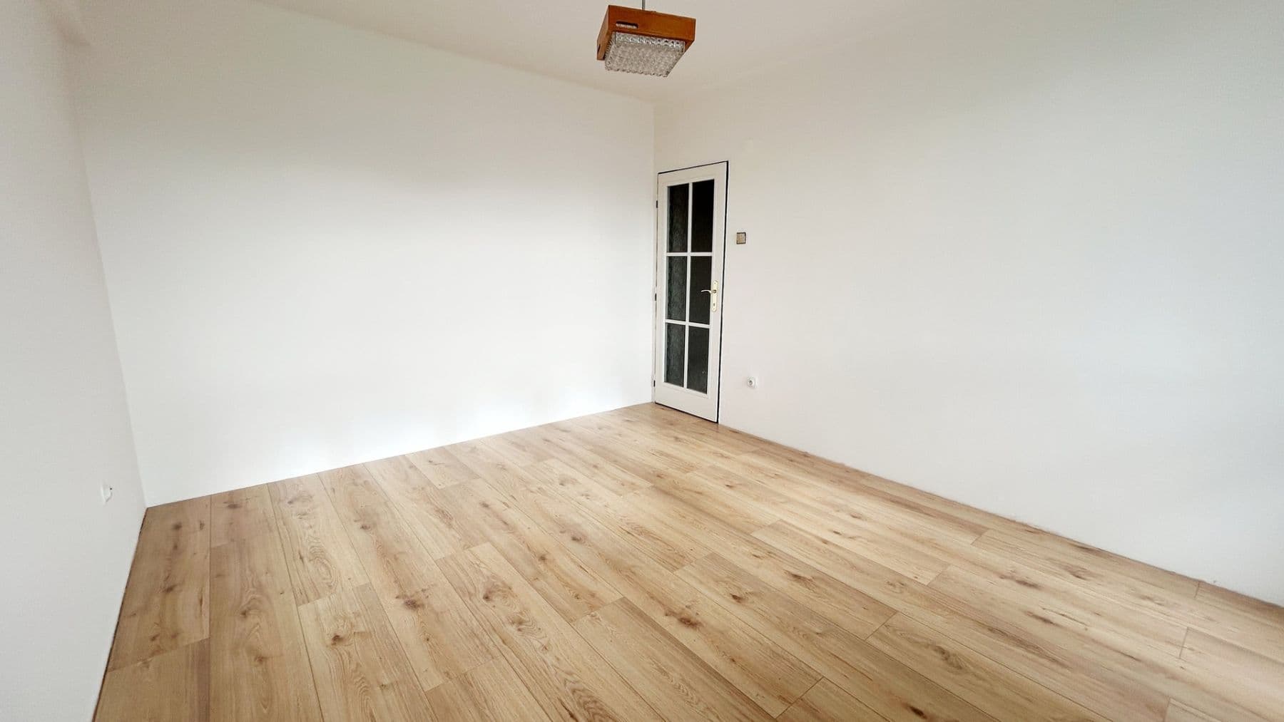 2 bedroom flat to rent, 53 m², Rimavské Soboty, Kolín, Středočeský Region 2 bedroom flat to rent, 53 m², Rimavské Soboty, Kolín, Středočeský Region