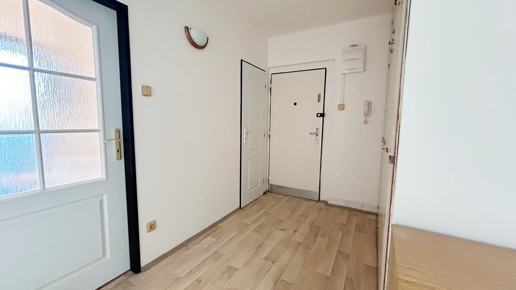 2 bedroom flat to rent, 53 m², Rimavské Soboty, Kolín, Středočeský Region 2 bedroom flat to rent, 53 m², Rimavské Soboty, Kolín, Středočeský Region